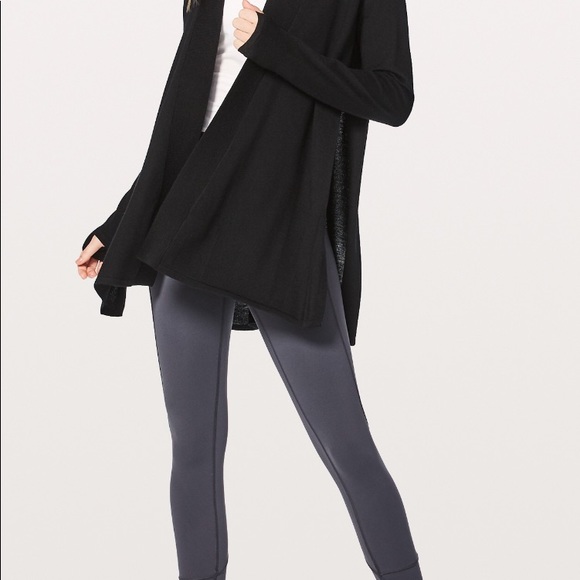 NWT BLACK LULULEMON BLISSFUL ZEN SWEATER SLITS - Picture 3 of 8